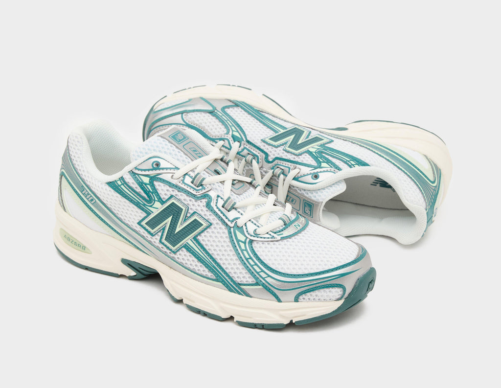 New Balance 740