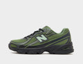 New Balance 740