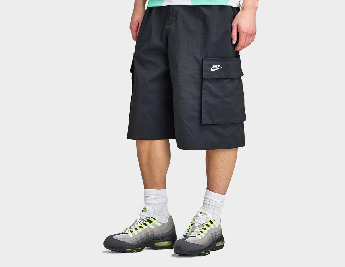 Nike Club Oversized Cargo Shorts