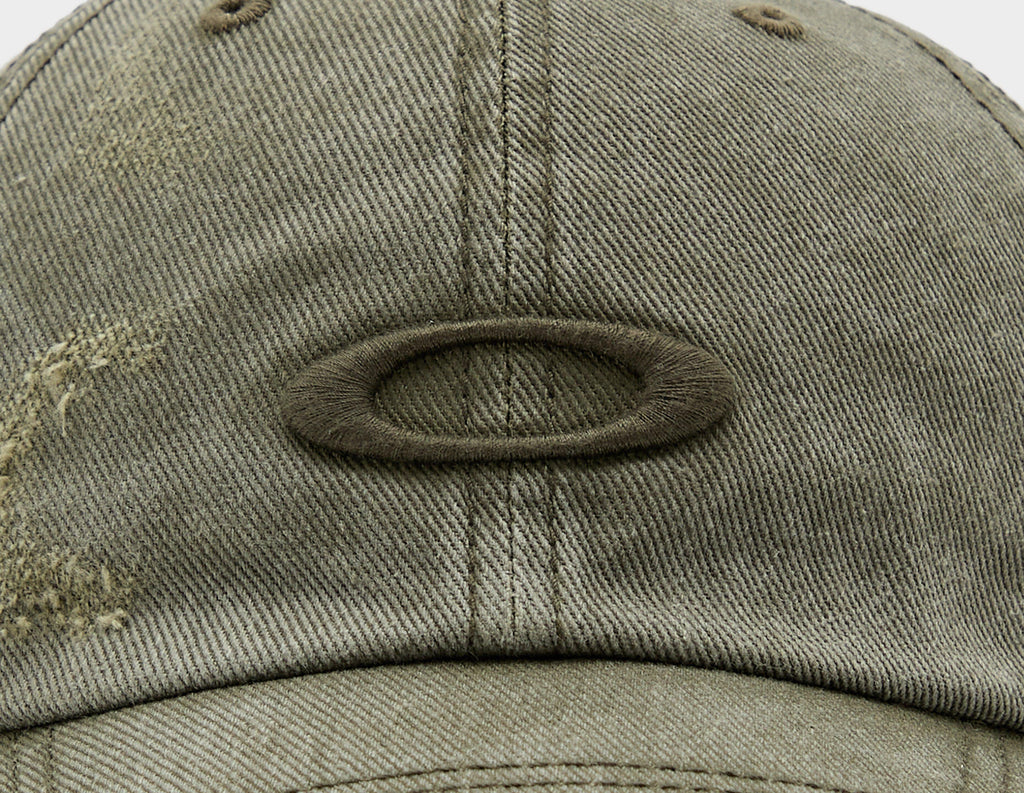 Oakley Reserve Distressed Cap